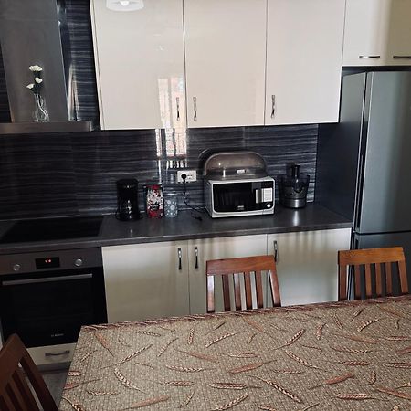 Family Apartments Sarande Exterior photo
