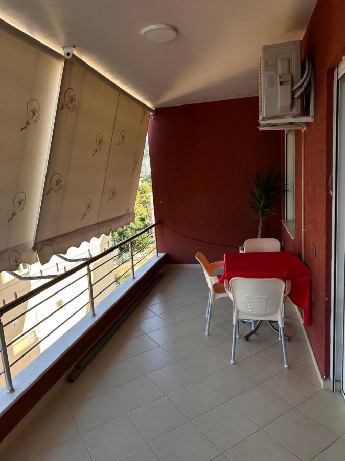 Family Apartments Sarande Exterior photo
