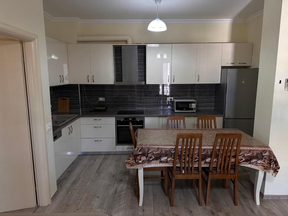 Family Apartments Sarande Exterior photo